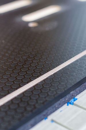 Hexa / Kaydırmaz Kontrplak